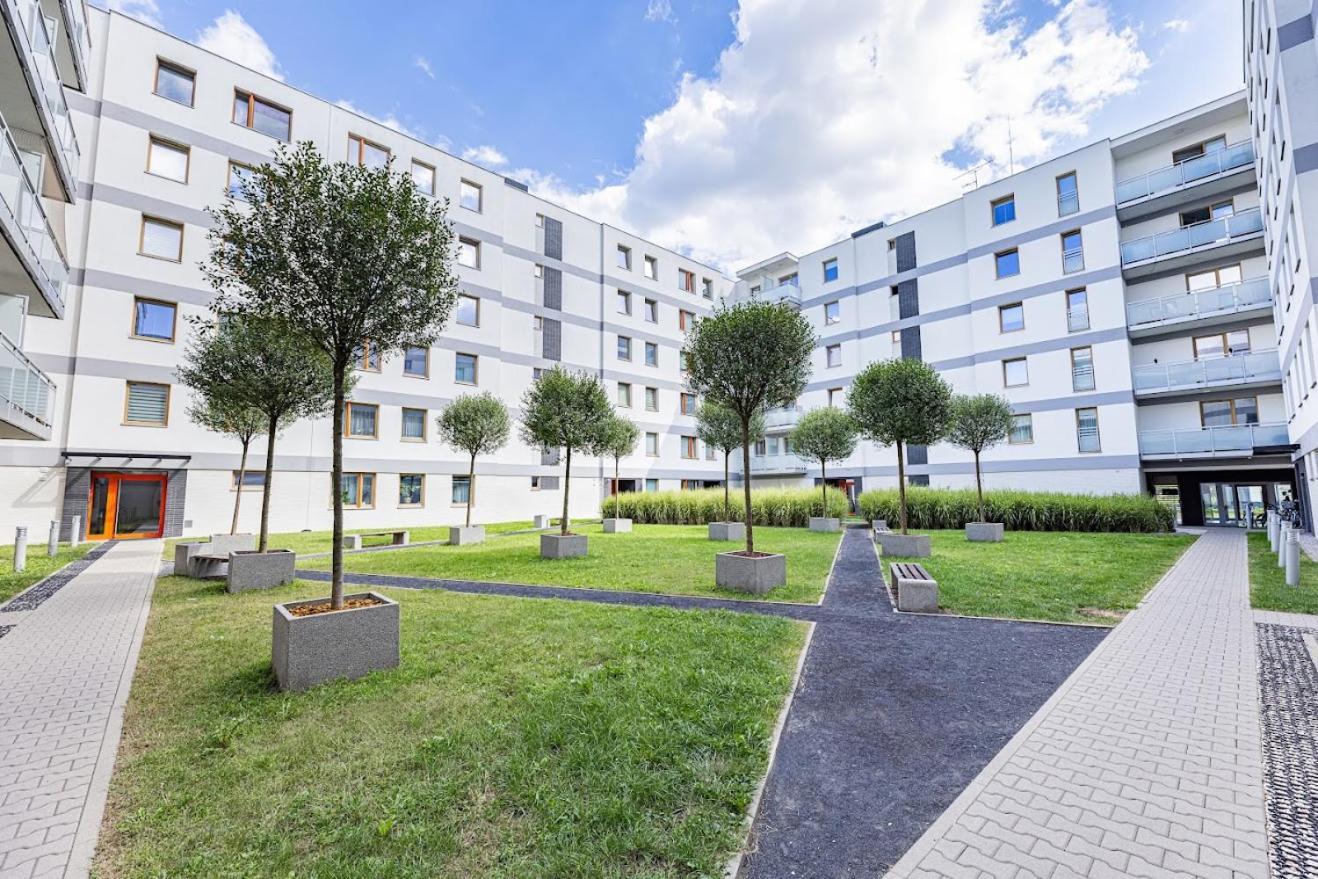 Fajny Apartament Z Parkingiem, Obok Metra. Warschau Exterior foto
