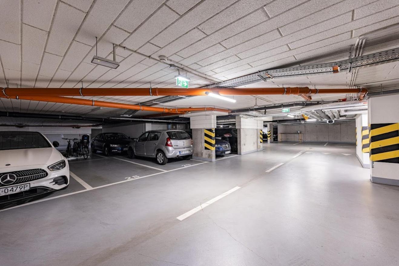 Fajny Apartament Z Parkingiem, Obok Metra. Warschau Exterior foto