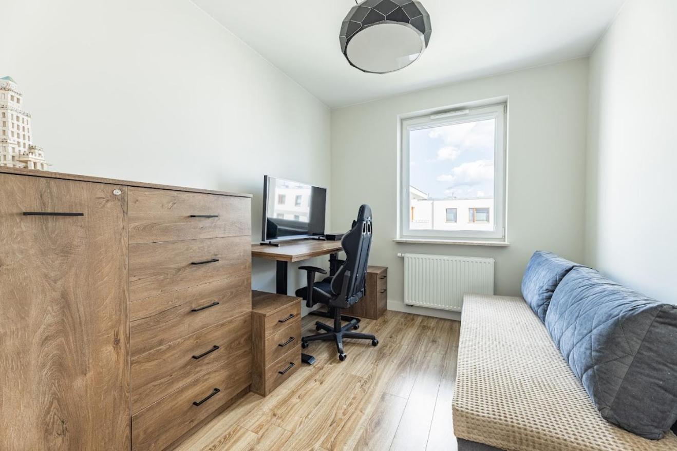 Fajny Apartament Z Parkingiem, Obok Metra. Warschau Exterior foto