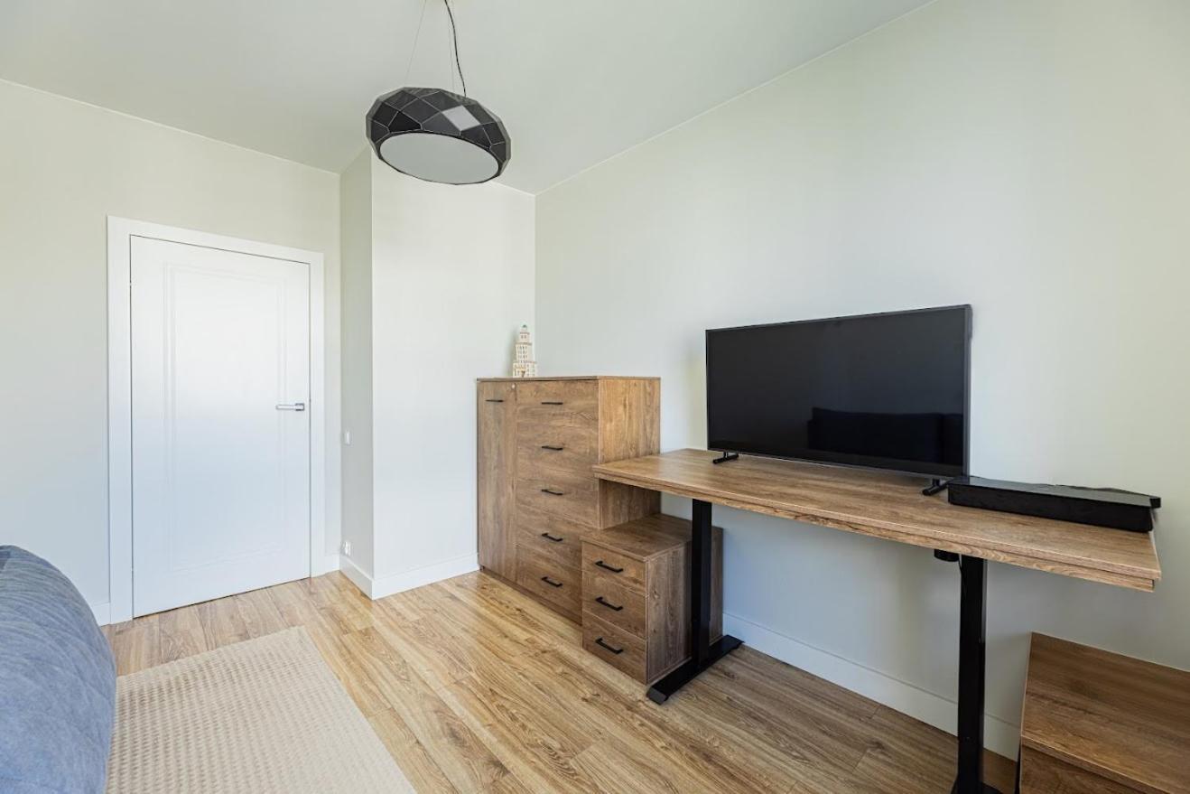 Fajny Apartament Z Parkingiem, Obok Metra. Warschau Exterior foto