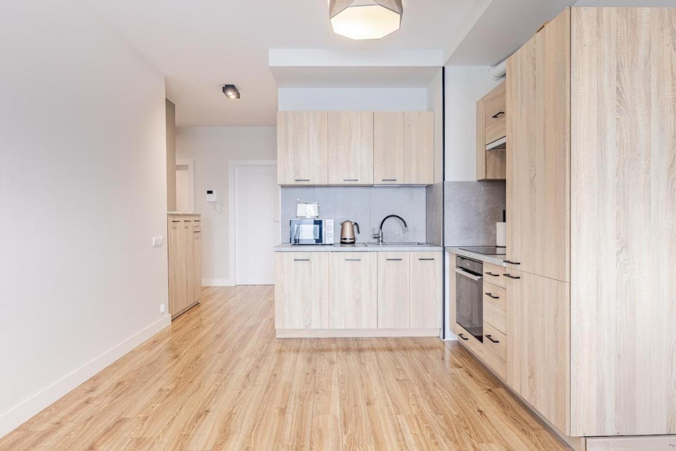 Fajny Apartament Z Parkingiem, Obok Metra. Warschau Exterior foto